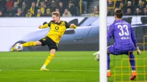 Borussia Dortmund Taklukkan Borussia Moenchengladbach 2-0, Amankan 32 Poin di Bundesliga