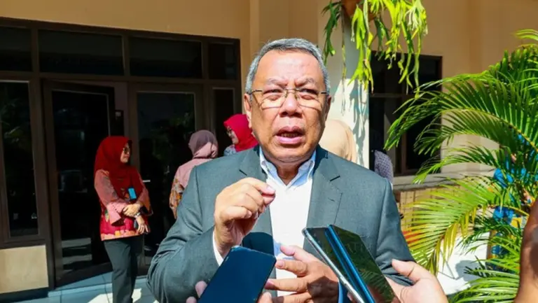 BMKG Peringatkan Banten Hujan Lebat hingga Natal, Tangerang Selatan Siapkan Pompa dan Perahu