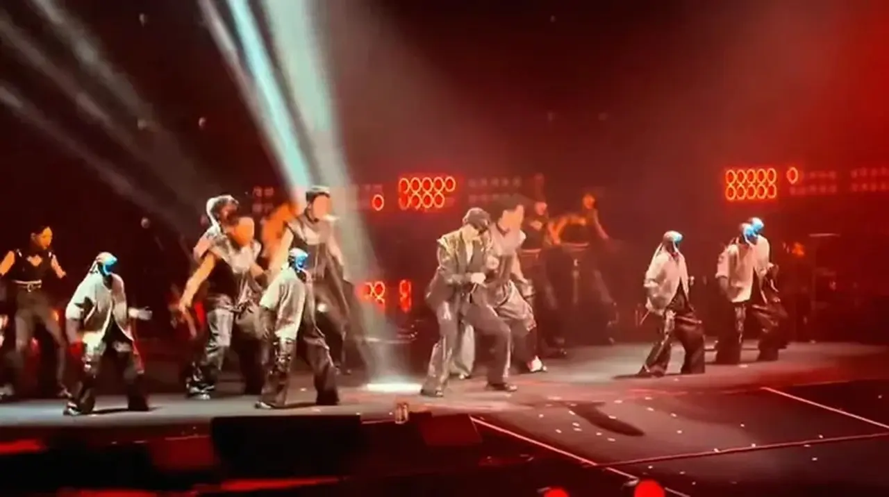 Wang Leehom Bikin Heboh: Robot Humanoid Unitree G1 Jadi Penari Latar, Aksi Akrobatik Pukau Penonton