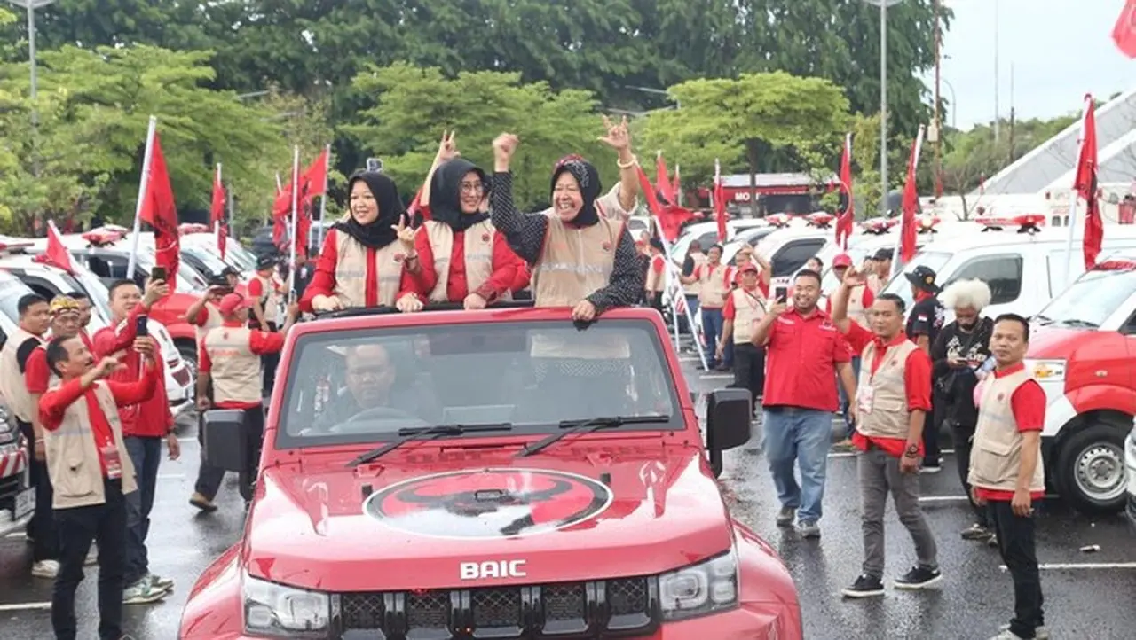 Megawati Tegaskan Baguna PDIP Fokus Kemanusiaan, Risma Beri Apresiasi Khusus untuk Sopir Ambulans dan Relawan