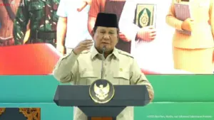 Prabowo: “Jangan Terlalu Berterima Kasih,” Tegaskan Kewajiban Bekerja untuk Rakyat dan Bangun Hunian Layak