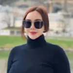 Di Tengah Isu Perceraian Mantan Pejabat, Aura Kasih Bagikan Pesan Syukur di Instagram