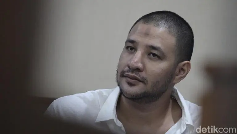 Ammar Zoni: “Salah Semua, Yang Mulia” di Sidang Narkoba, Bantah Keterangan Saksi