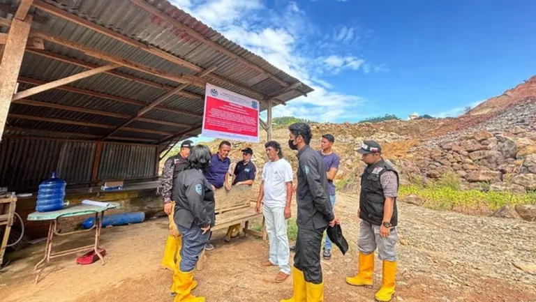 Menteri LH Hanif Faisol: “Tidak Ada Kompromi bagi Pelaku Usaha Perusak Lingkungan” Menteri LH Hanif Faisol: “Tidak Ada Kompromi bagi Pelaku Usaha Perusak Lingkungan”