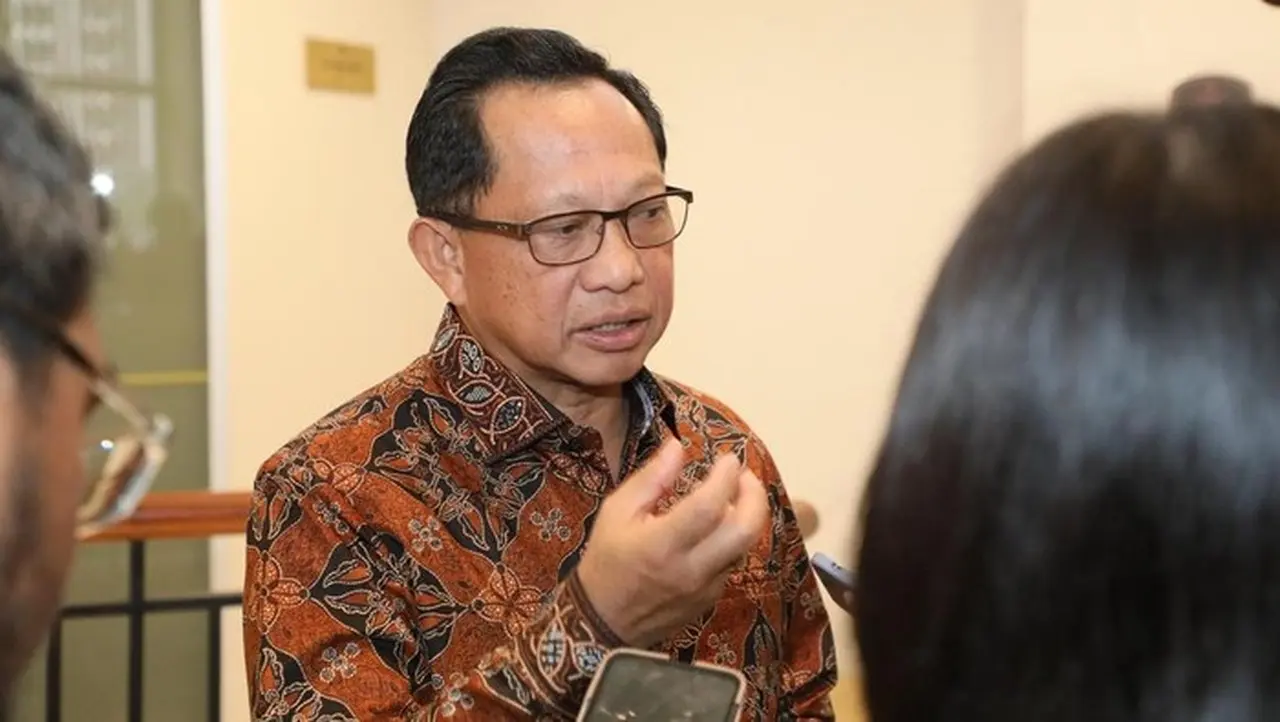 Mendagri Tito Karnavian Pastikan 106 Ribu Pakaian Baru Siap Disalurkan untuk Korban Bencana Sumatera