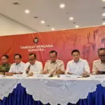 Seskab Teddy Indra Wijaya: “Semua Butuh Kerja Sama, Kekompakan, Energi Positif” untuk Bencana Sumatera