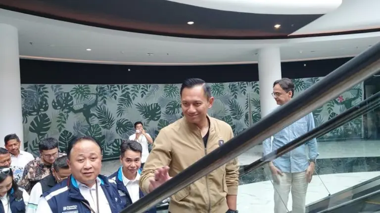 Menko AHY Minta Kesiapan Cuaca Ekstrem di Pelabuhan Merak Jelang Arus Mudik Nataru 2025/2026