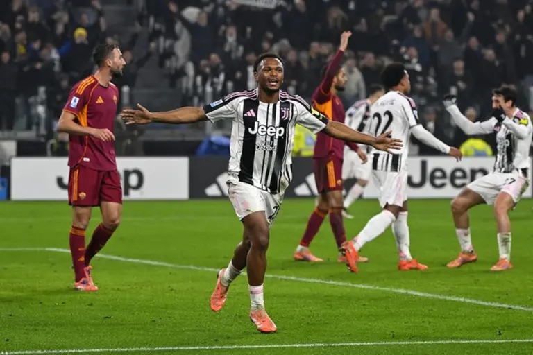 Juventus Taklukkan AS Roma 2-1 di Allianz Stadium, Dekati Papan Atas Liga Italia Juventus Taklukkan AS Roma 2-1 di Allianz Stadium, Dekati Papan Atas Liga Italia