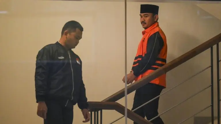 KPK Tetapkan Bupati Bekasi Ade Kuswara Tersangka Suap Rp 9,5 Miliar, Pecahkan Rekor ‘Termuda’ Kedua