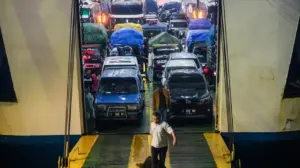 Aan Suhanan: Cuaca Ekstrem Selat Sunda Picu Antrean Panjang Ribuan Kendaraan di Pelabuhan Merak