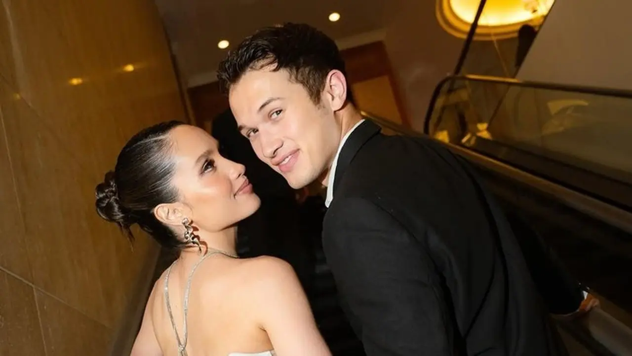 Cinta Laura dan Arya Vasco Ungkap Rahasia Hubungan Harmonis: Tak Ada Cemburu, Hanya Kepercayaan