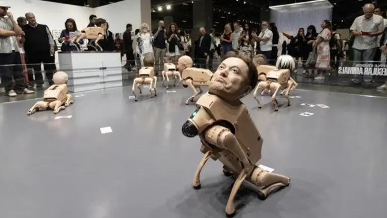Robot Anjing Berwajah Elon Musk dan Mark Zuckerberg Ludes Terjual, Beeple Sentil Pengaruh AI di Art Basel Miami