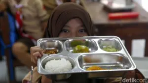 DPR Dukung Program Makan Bergizi Gratis Berlanjut di Libur Sekolah, Prioritaskan Kelompok Rentan