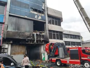 Ruko Terra Drone Terbakar: Kantor dan Tempat Servis, Korban Tewas Jadi 22 Orang