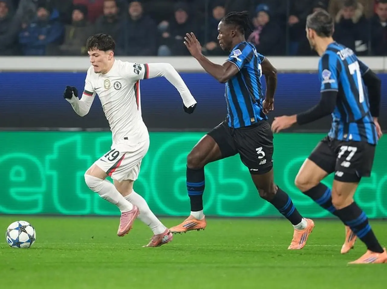 Chelsea Takluk dari Atalanta Akibat Gol Konyol, Joe Cole Soroti Mentalitas Tim