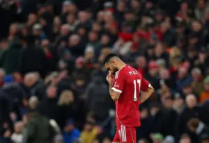 Thierry Henry Ingatkan Mohamed Salah: Utamakan Klub di Atas Ego Pribadi