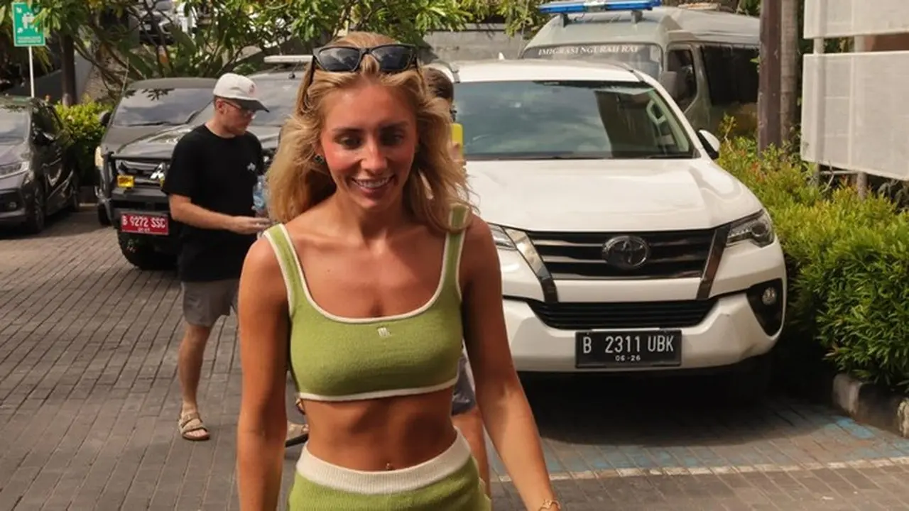 Bonnie Blue Santai Ditanya Soal Konten Porno, Malah Ajak Langganan Situsnya