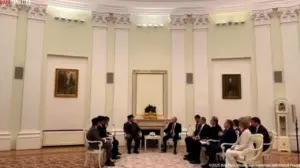 Putin Sampaikan Duka Bencana Sumatera Saat Bertemu Prabowo di Kremlin