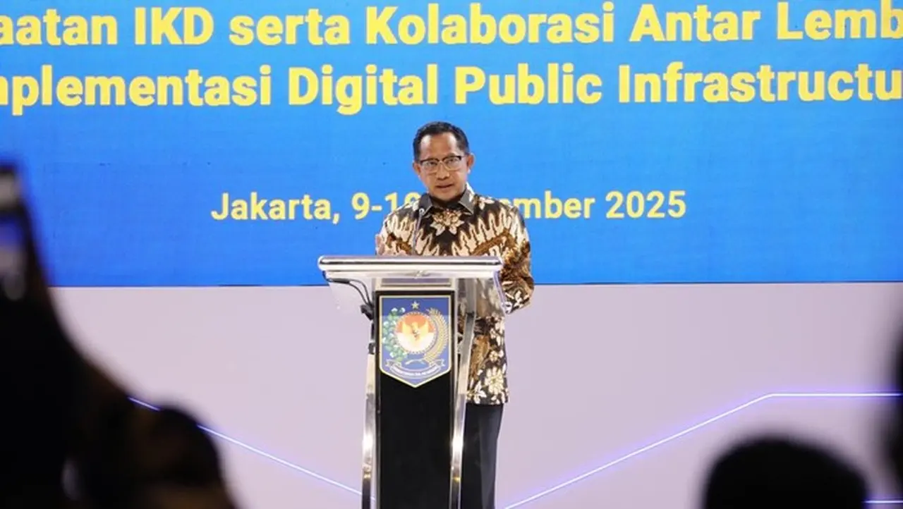 Mendagri Tito Perintahkan Tim Dukcapil Segera ke 3 Provinsi Terdampak Bencana Banjir