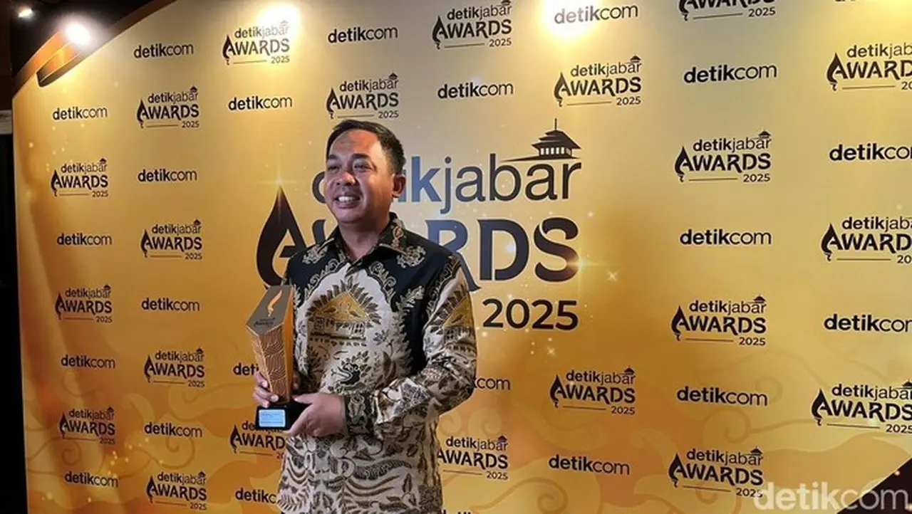 Kapolres Pangandaran AKBP Andri Kurniawan Sabet detikJabar Awards 2025