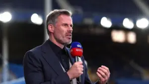 Jamie Carragher Minta Maaf ke Mohamed Salah, tapi Ingatkan Soal Perilaku di Luar Lapangan