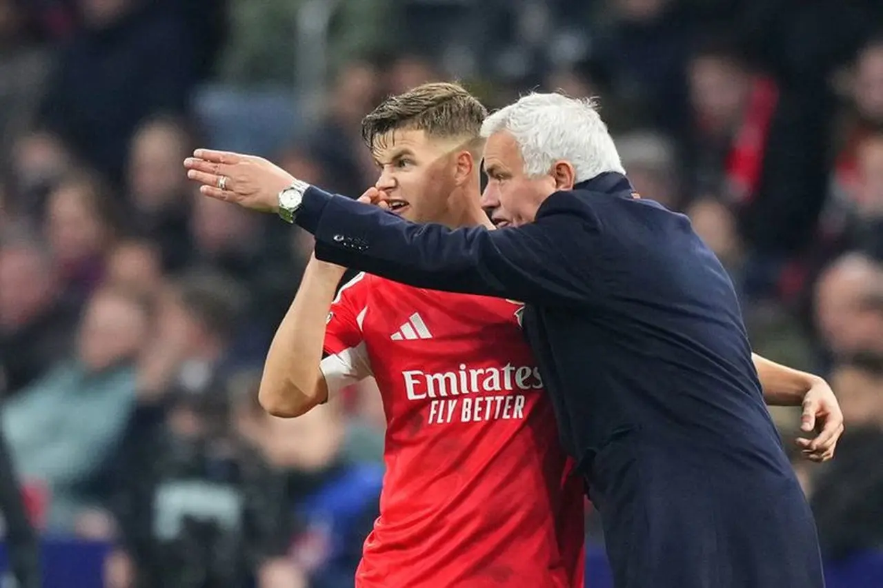 Benfica vs Napoli: Duel Sengit Mourinho dan Conte di Liga Champions Benfica vs Napoli: Duel Sengit Mourinho dan Conte di Liga Champions