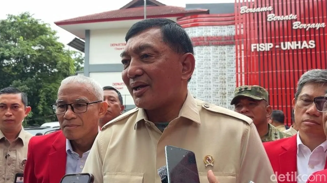 Menhan Sjafrie: RI Mampu Atasi Bencana Sumatera Tanpa Bantuan Asing