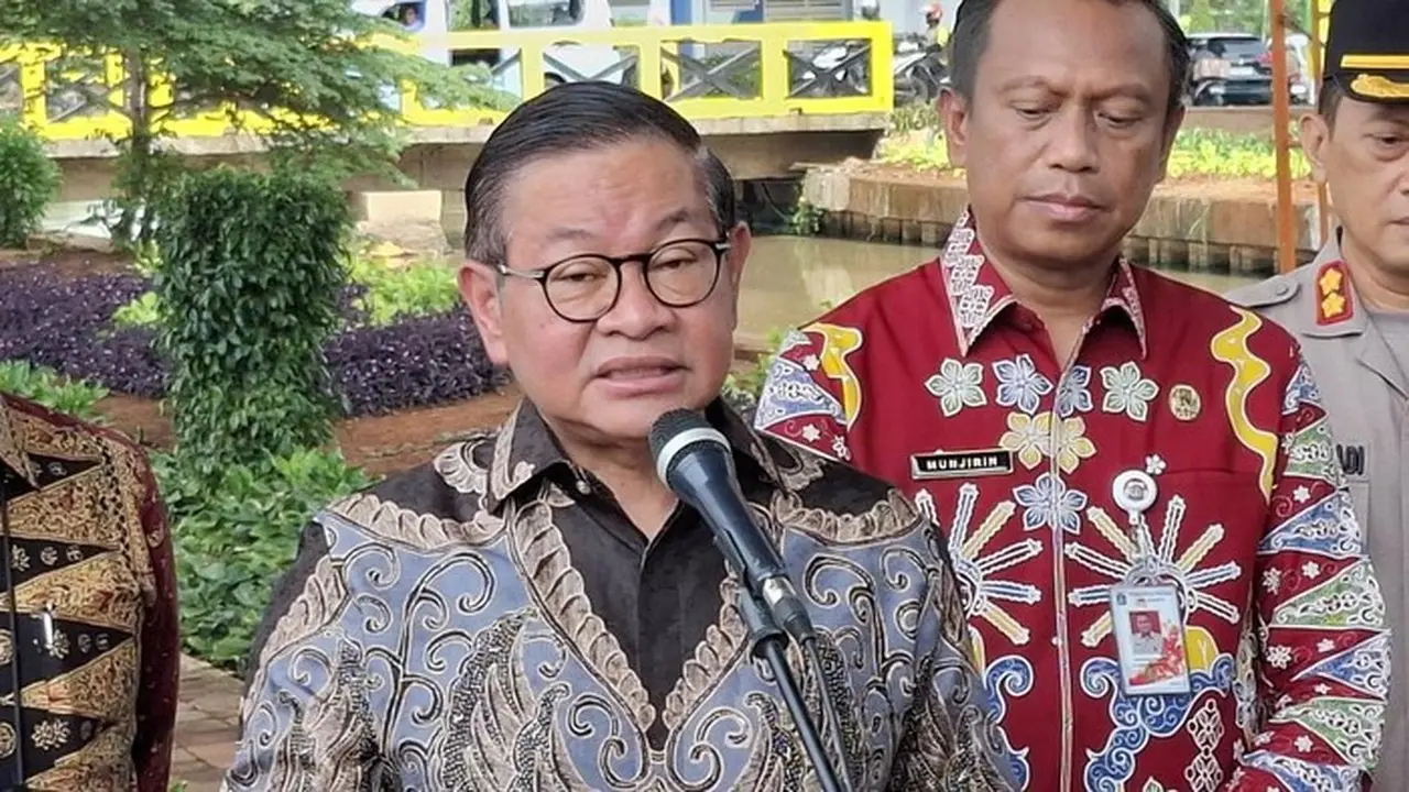 Pramono Anung Perintahkan Walkot Jakut Tangani Siswa Korban Tabrak Mobil di Cilincing Pramono Anung Perintahkan Walkot Jakut Tangani Siswa Korban Tabrak Mobil di Cilincing