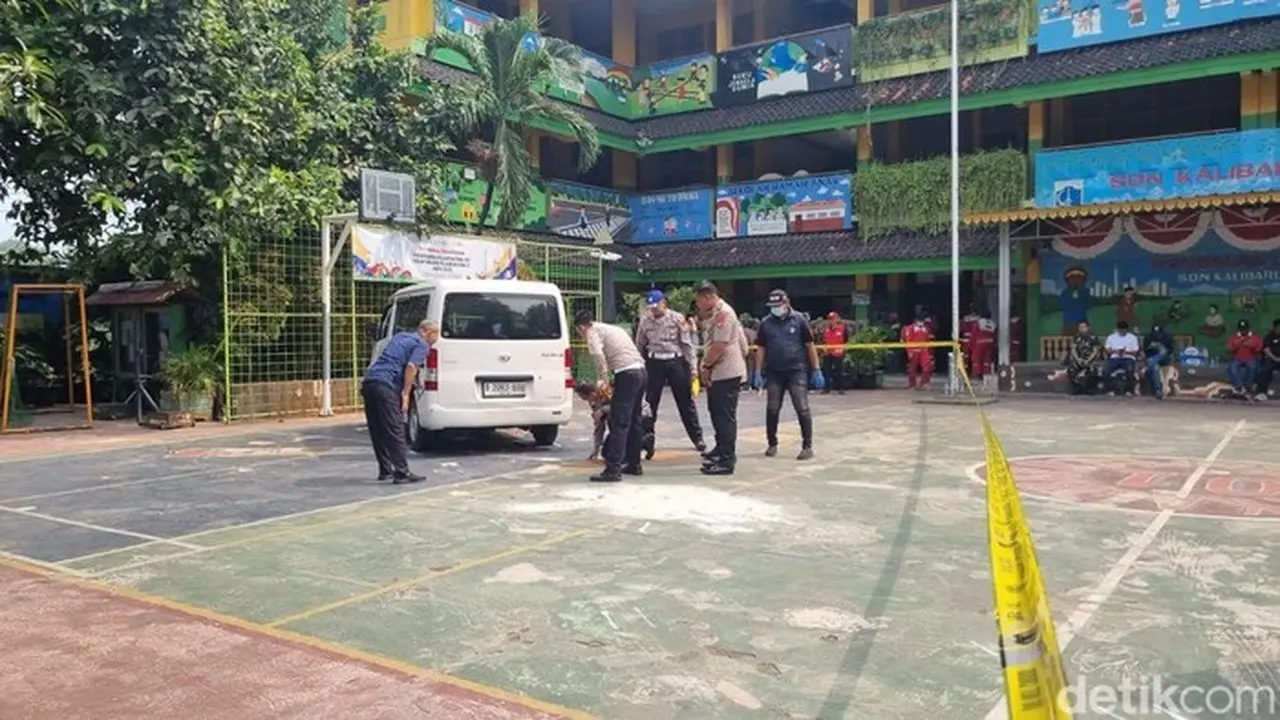 Mobil Pengantar Makanan Tabrak Gerbang Sekolah, 19 Siswa SDN Kalibaru 01 Jakarta Utara Terluka