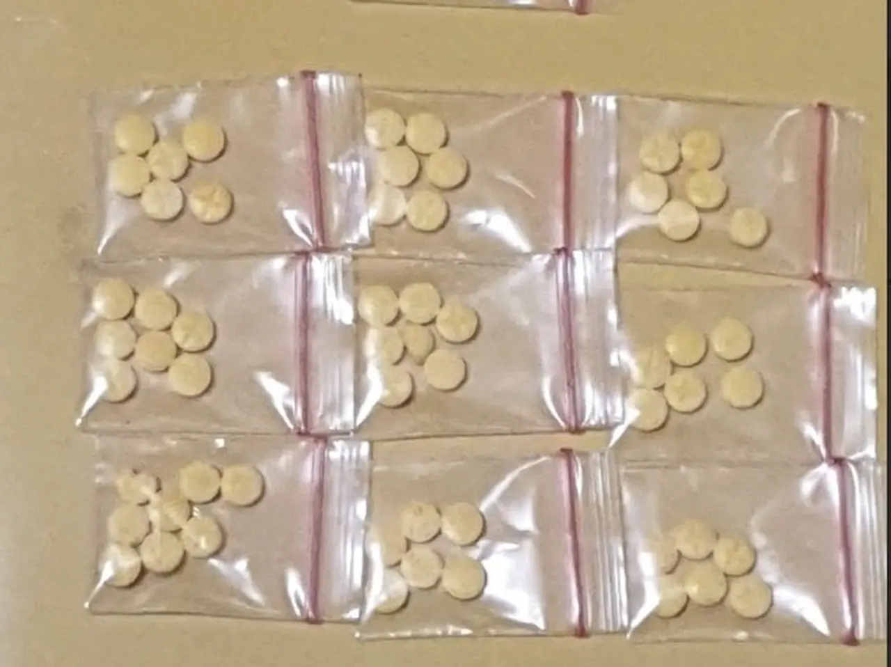 Dua Pria Ditangkap Jual Obat Keras di Toko Kosmetik Ciputat, Tangsel