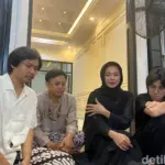 Tujuh Hari Epy Kusnandar: Tahlilan Banjir Doa, Karina Ranau Terharu Dihadiri Pelayat Luar Biasa Ramai