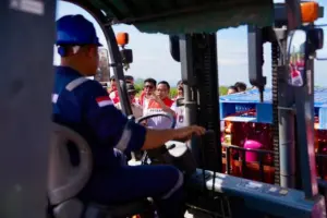 HUT Pertamina ke-68: Dirut Simon Mantiri Kawal Misi Kemanusiaan Distribusi LPG ke Aceh