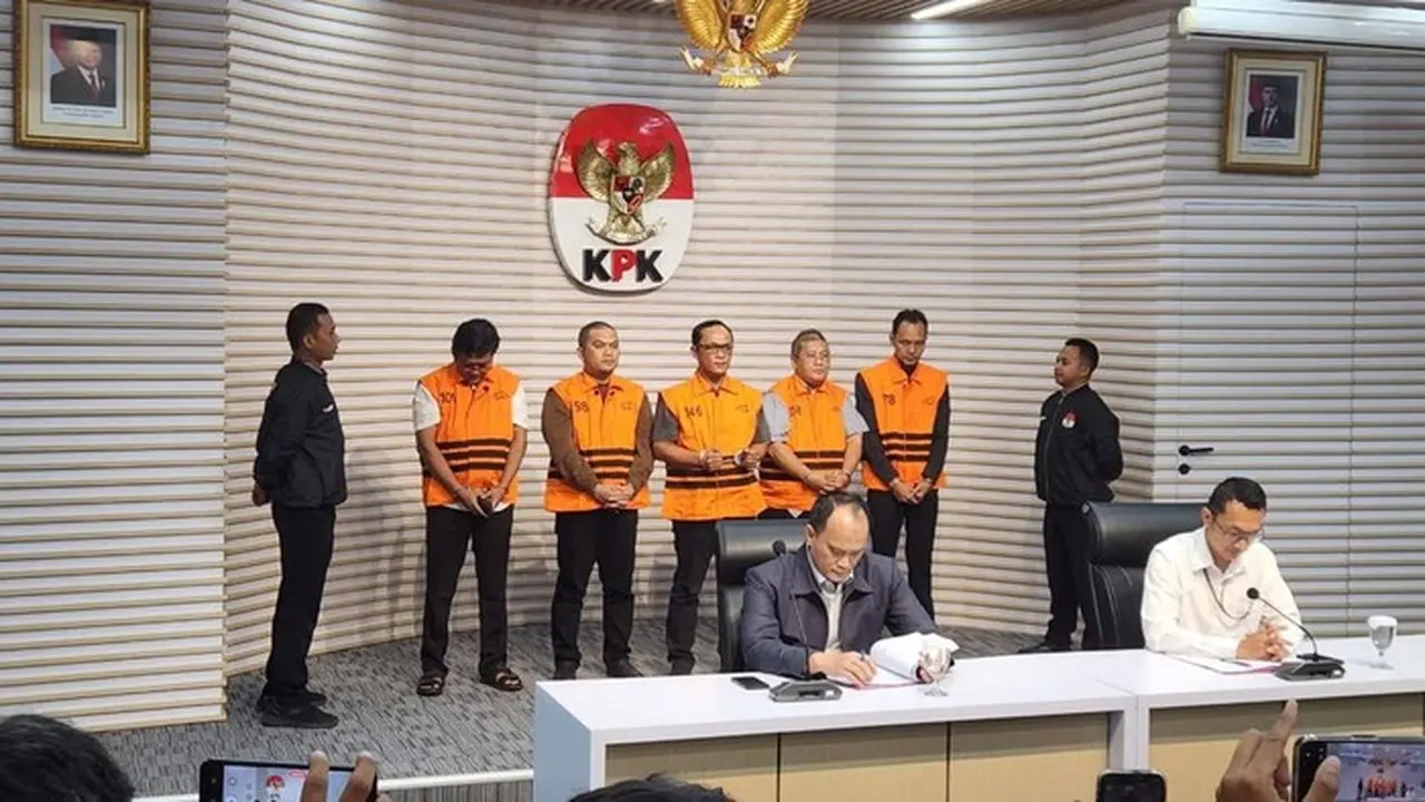 KPK Sita Rp 193 Juta dan 850 Gram Emas dalam OTT Bupati Lampung Tengah