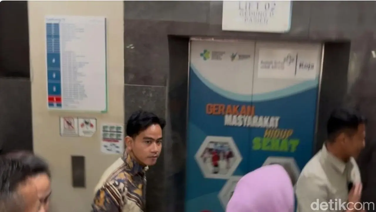 Gibran Kunjungi Korban Tabrak Lari Mobil MBG di RSUD Koja, Cek Kondisi Siswa dan Guru