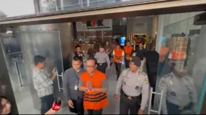 Bupati Lampung Tengah Ardito Wijaya Ditahan KPK, Sempat Goda Jurnalis Cantik