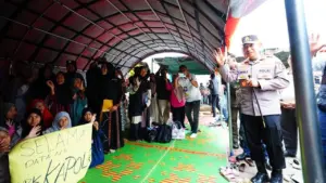 Kapolri Jenderal Listyo Sigit Prabowo Distribusikan Bantuan untuk Korban Bencana di Aceh Tengah