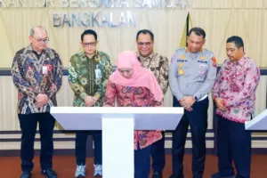 Gedung Samsat Bangkalan Diresmikan, Khofifah Tekankan Peningkatan Layanan Publik dan Digitalisasi