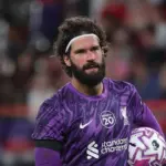 Alisson Becker Berharap Mohamed Salah Kembali Bermain untuk Liverpool