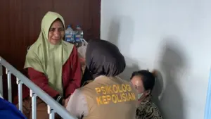 Polda Metro Jaya Berikan Trauma Healing untuk Siswa SD Korban Kecelakaan di Jakarta Utara