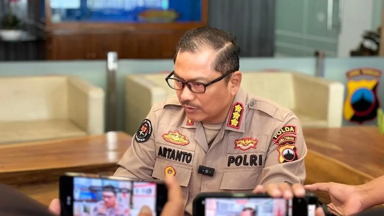 Dua Aktivis Semarang, Dera dan Munif, Akhirnya Dibebaskan dari Tahanan Polisi