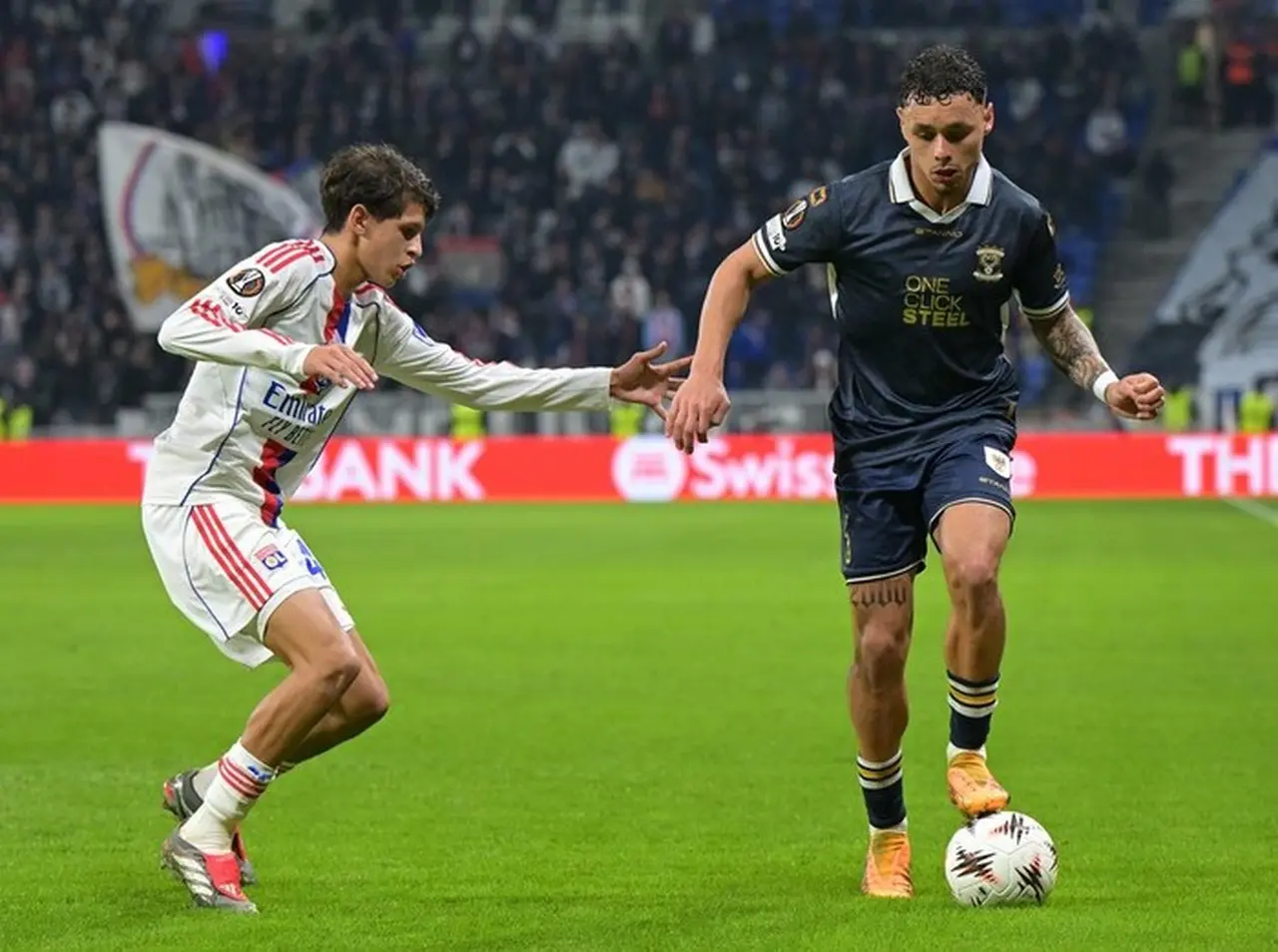 Lyon Bungkam Go Ahead Eagles 2-1 dalam Laga Sengit Liga Europa 2025/2026