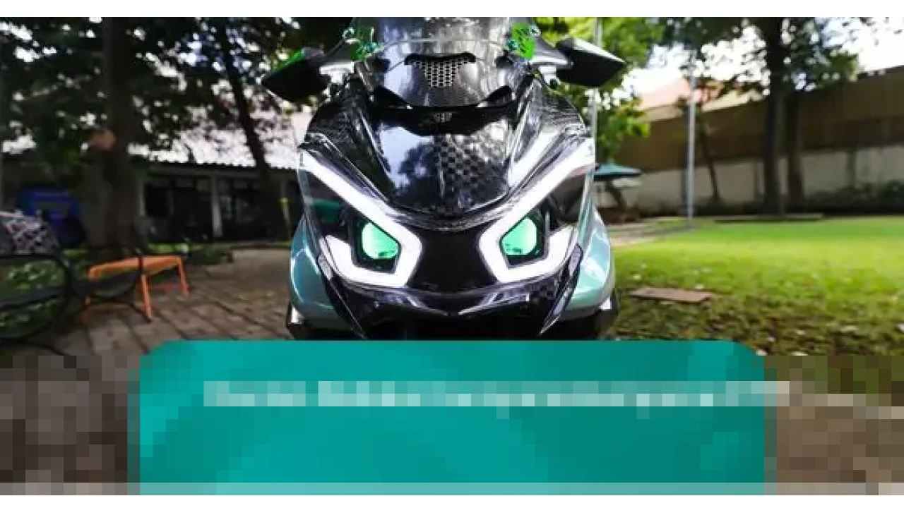 Indra Sulap Polytron Fox R dengan Tema Hijau, Buktikan Motor Listrik Punya Gaya Nyentrik
