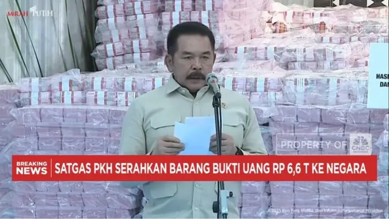 Jaksa Agung ST Burhanuddin Serahkan Dana Rp 6,6 Triliun Sitaan Satgas PKH di Hadapan Presiden