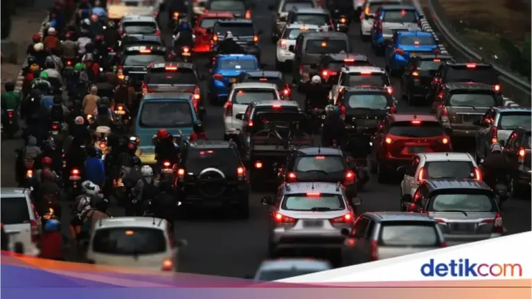Jasa Marga Catat Hampir 1 Juta Kendaraan Tinggalkan Jabotabek Jelang Libur Natal 2025