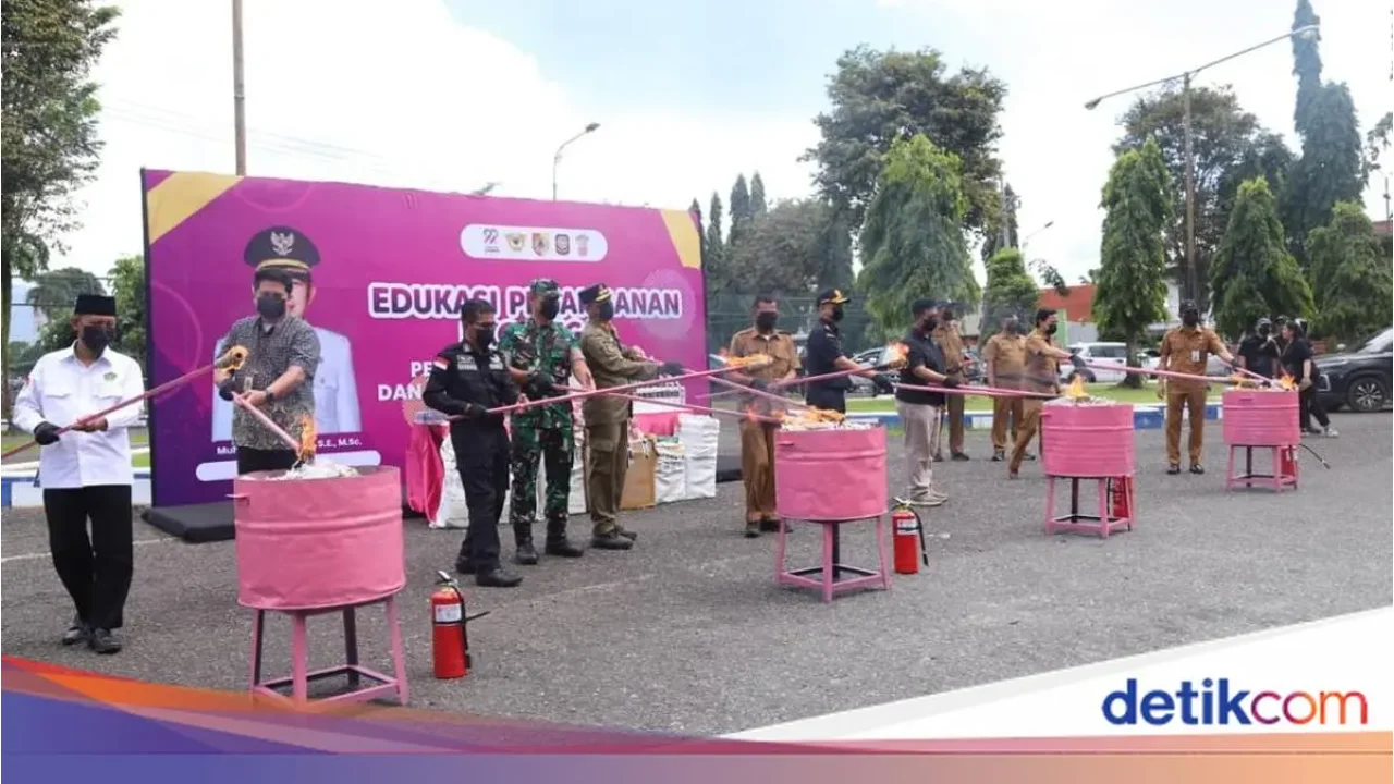 Jember Musnahkan Ratusan Ribu Rokok dan MMEA Ilegal, Tegaskan Komitmen Jaga Kedaulatan Ekonomi