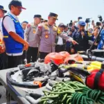 Jenderal Listyo Sigit Prabowo Pastikan Kesiapan Pelabuhan Merak Jelang Nataru 2025, Sapa Penumpang