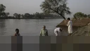 Jutaan Warga Pakistan Terjebak Kemiskinan: Beban Psikologis yang Terabaikan dan Mengancam Masa Depan