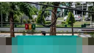 Kabel Utilitas Semrawut di Kuningan Barat Jakarta Selatan, Potensi Bahaya Intai Pejalan Kaki