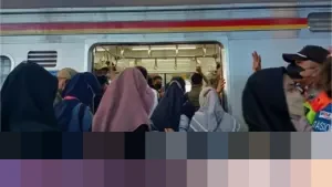 KAI Commuter Peringatkan Penumpang Liburan Hindari Jam Sibuk KRL Akibat Kepadatan