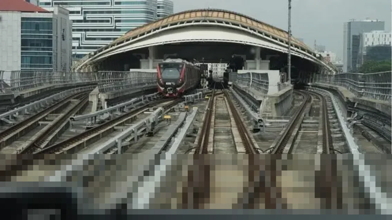 KAI Group Perpanjang Jam Operasional LRT Jabodebek dan KRL Commuter Line Sambut Tahun Baru 2026